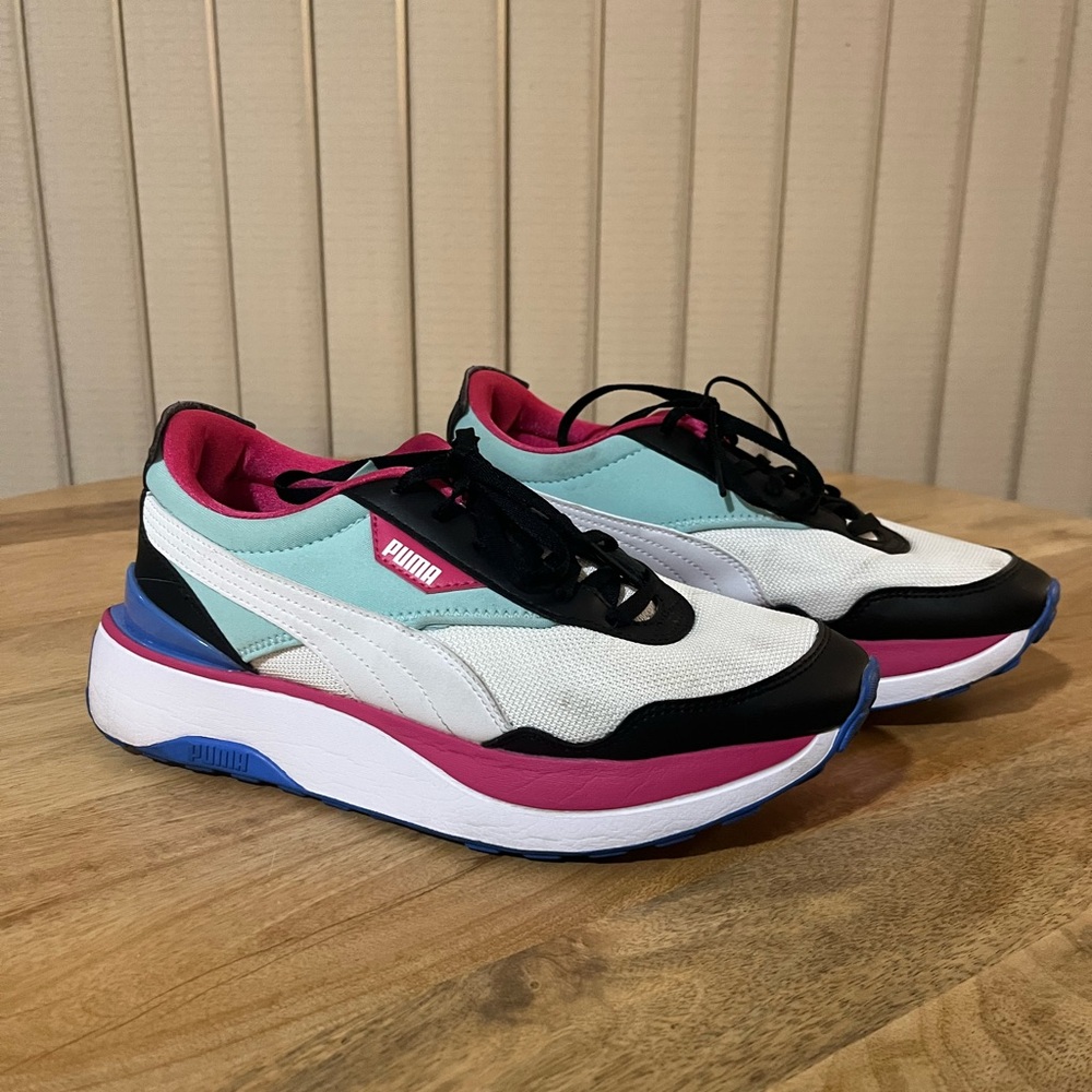 Women’s Puma tennis shoes - Picture 5 of 5